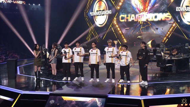EDG đã vô địch VCT Champions 2024 - giải đấu CKTG của làng VALORANT EDG đã vô địch VCT Champions 2024 - giải đấu CKTG của làng VALORANT