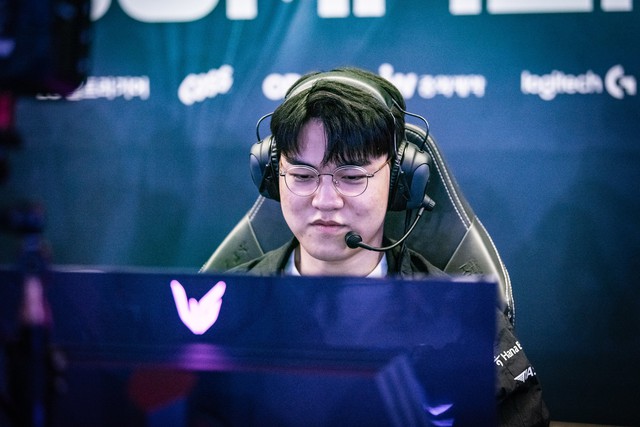 Anh phải hứng chịu những lời chỉ trích từ nhiều khán giả, nhất là ở LPL