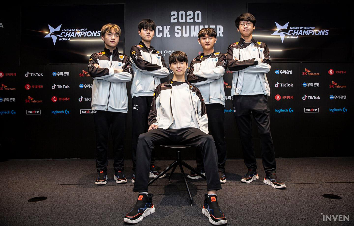 T1 vào chung kết CKTG 2025, cộng đồng nhận ra sự thật "cay đắng" về Chovy- Ảnh 2. T1 vào chung kết CKTG 2025, cộng đồng nhận ra sự thật "cay đắng" về Chovy- Ảnh 2.