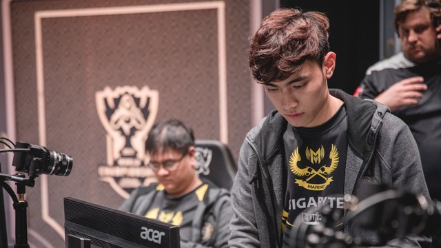 Viễn cảnh tệ nhất là giải đấu bị giải tán để bắt đầu lại từ đầu