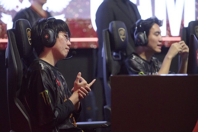 Kiaya giải thích lựa chọn Azir, chia sẻ thẳng về các đội VCS tại APAC- Ảnh 2.