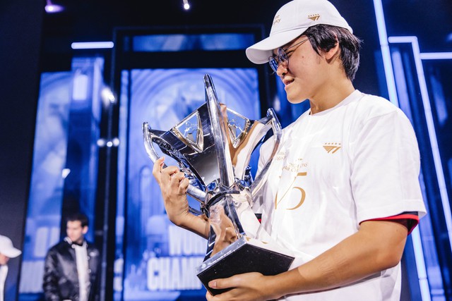 Hé lộ thông số "dở khóc dở cười" của Gumayusi- Ảnh 3.