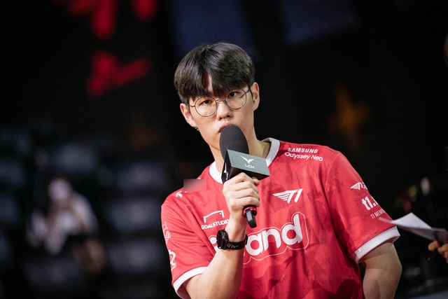 Oner vừa giành POG trong trận gặp KDF