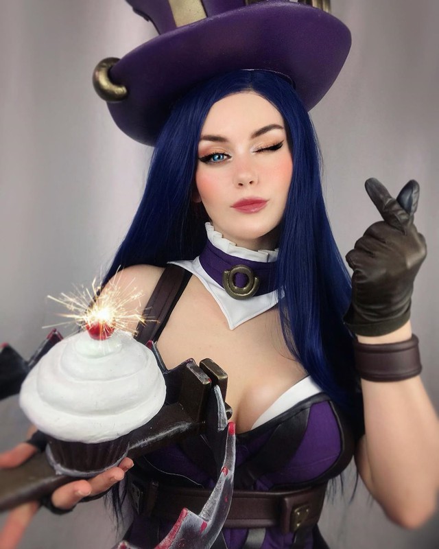 Nóng con mắt bên trái, nhức con mắt bên phải với siêu phẩm cosplay KaiSa của mỹ nhân xứ Bạch dương - Ảnh 9.