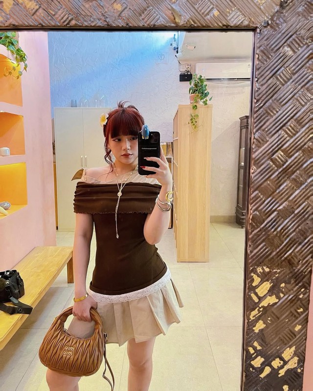 Hiện hot girl đang du học bên Úc