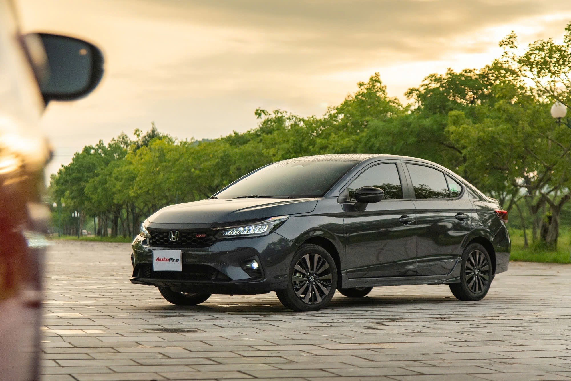 9 xe tạm dẫn đầu bình chọn CCA 2025 sau 1 tuần mở vote: Territory át vía CX-5, CR-V, Lynk & Co 06 áp đảo và những diễn biến khó đoán ở giai đoạn nước rút- Ảnh 2. 9 xe tạm dẫn đầu bình chọn CCA 2025 sau 1 tuần mở vote: Territory át vía CX-5, CR-V, Lynk & Co 06 áp đảo và những diễn biến khó đoán ở giai đoạn nước rút- Ảnh 2.