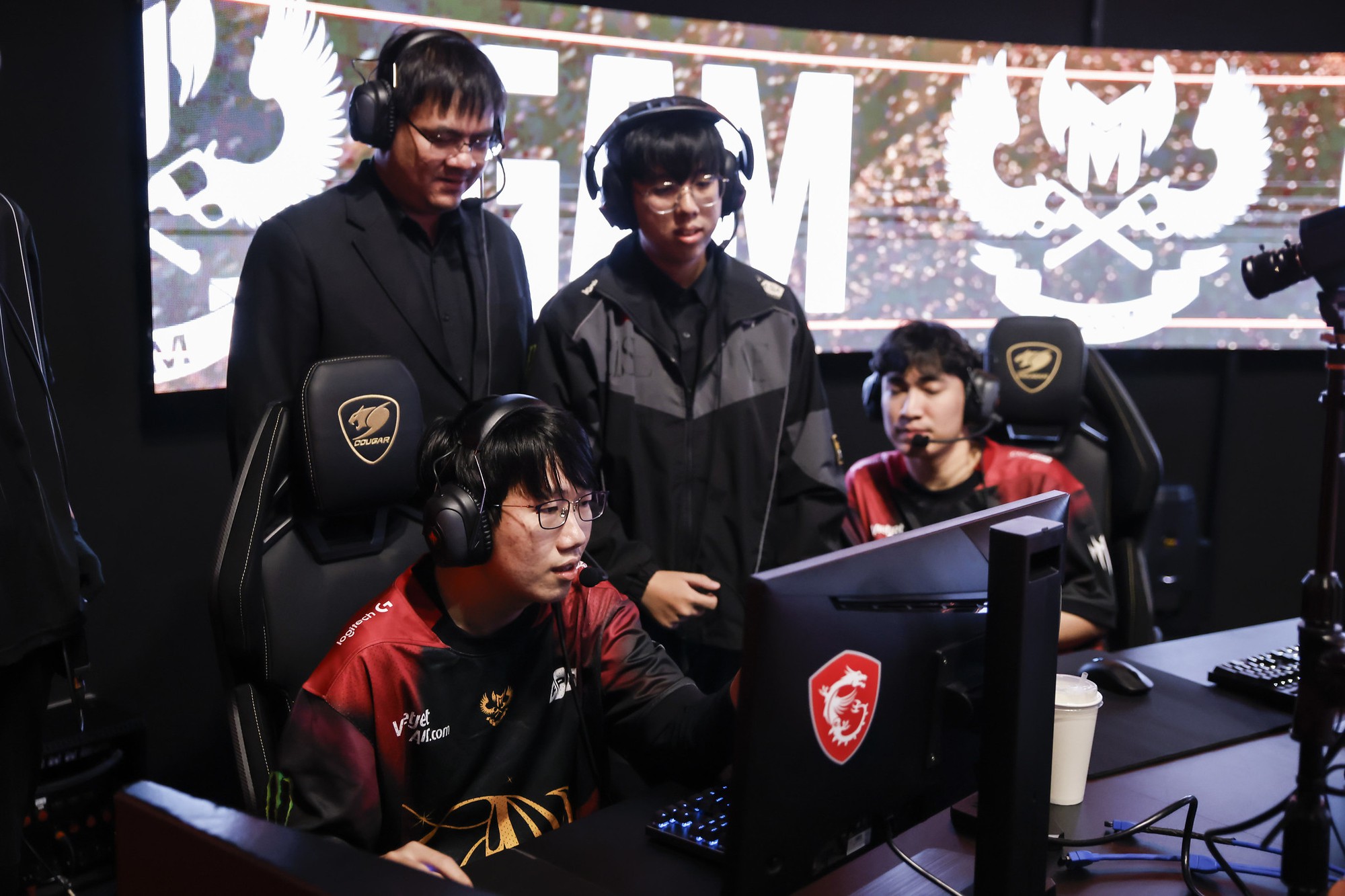 Nội bộ GAM thừa nhận trận thua trước CFO có phần do "tự hủy"- Ảnh 2.