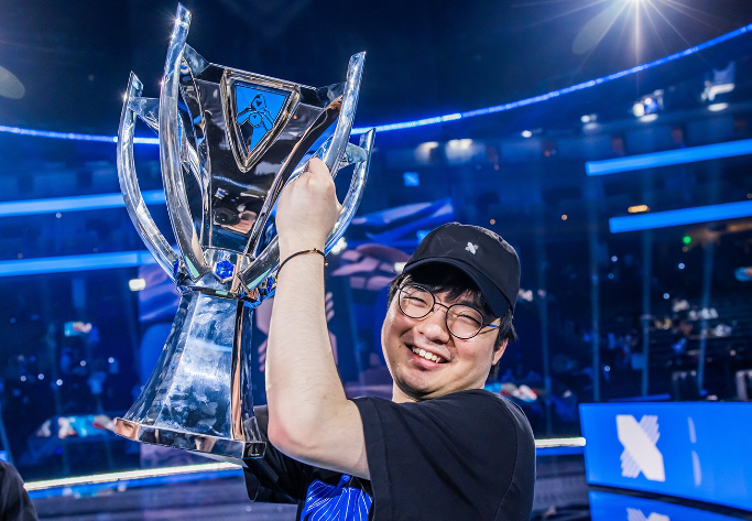 BeryL giải thích lý do đội hình T1 hiện tại rất mạnh nhưng chưa có danh hiệu quốc tế - Ảnh 2. BeryL giải thích lý do đội hình T1 hiện tại rất mạnh nhưng chưa có danh hiệu quốc tế - Ảnh 2.