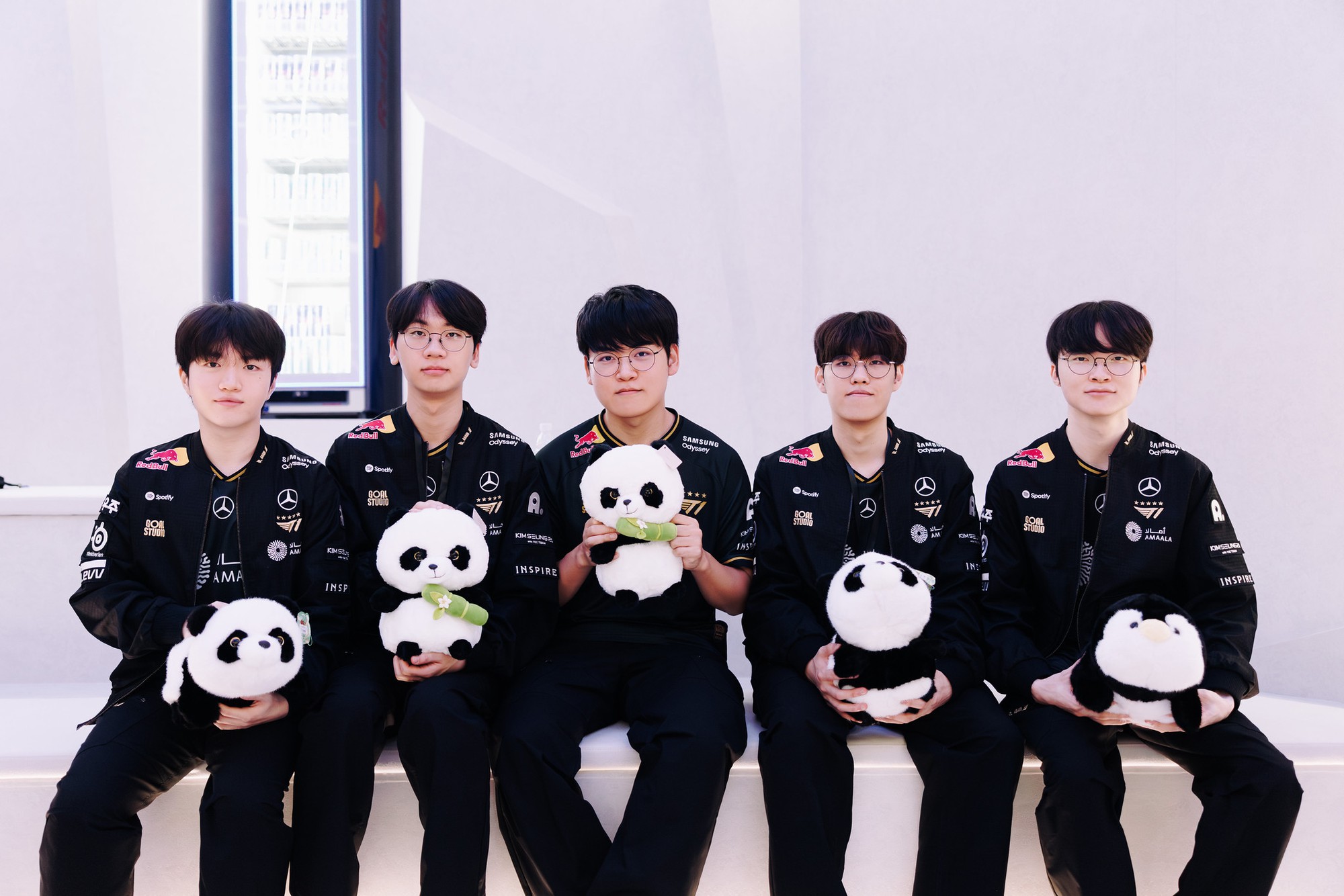 T1 trở thành nhà vô địch CKTG đầu tiên sở hữu loạt thông số "khó đỡ"- Ảnh 1.