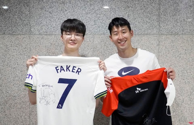 Faker và Son Heung-min là 2 trong số 5 nhân vật được truyền thông Hàn chọn vào "ngũ đại quốc bảo xứ kim chi"