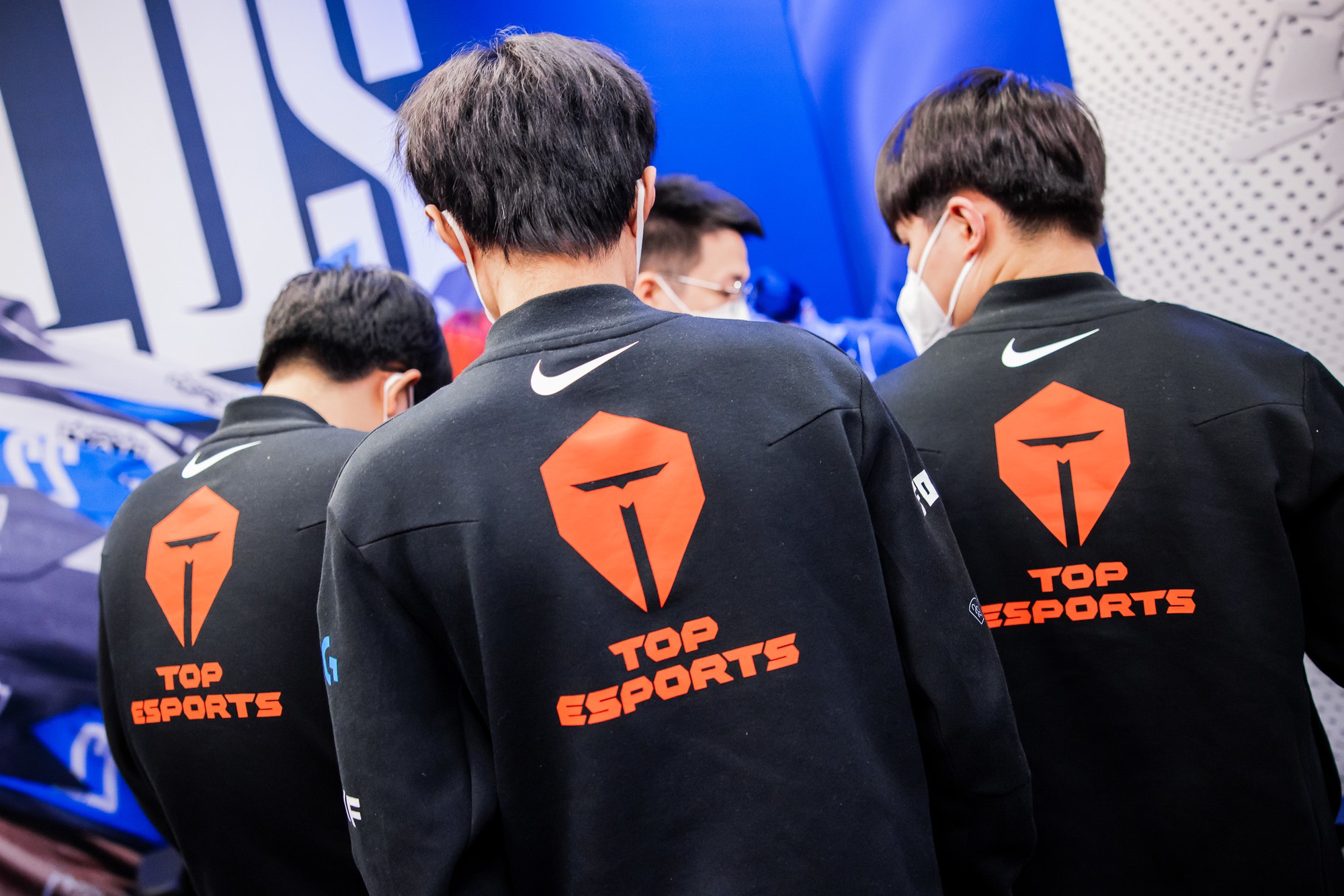 Truyền thông bình chọn 3 đội tuyển LPL có thành tích kém nhất các kỳ CKTG  - Ảnh 2.