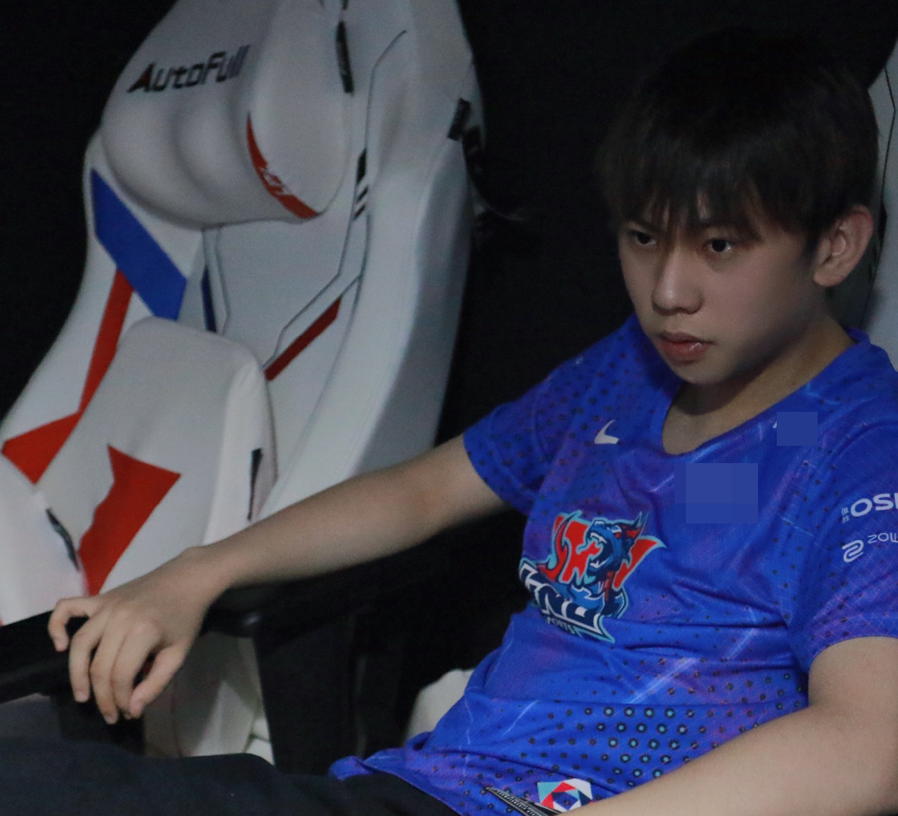 Mâu thuẫn giữa Doinb và Ale bị nghi ngờ là nguyên nhân khiến LNG thi đấu không tốt - Ảnh 4. Mâu thuẫn giữa Doinb và Ale bị nghi ngờ là nguyên nhân khiến LNG thi đấu không tốt - Ảnh 4.