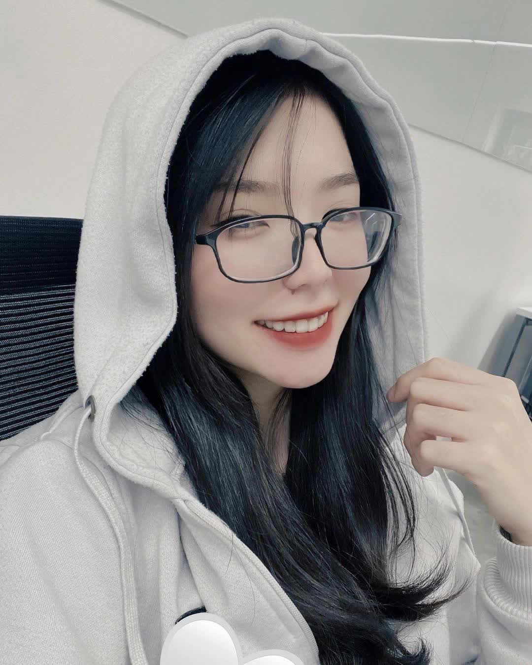 Nhưng rõ ràng cô nàng đã rất cố gắng trong vai trò mới của mình tại VCS Mùa Xuân năm nay - nguồn: Instagram NV