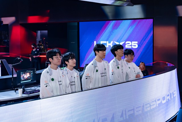 Lịch thi đấu LCK 2025 Rounds 3-5 mới nhất: Đại chiến T1 - HLE có thể quyết định cục diện mùa giải- Ảnh 1. Lịch thi đấu LCK 2025 Rounds 3-5 mới nhất: Đại chiến T1 - HLE có thể quyết định cục diện mùa giải- Ảnh 1.