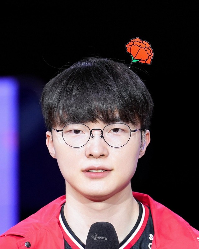 Faker có món quà sinh nhật lịch sử nhưng LazyFeel lại được khán giả LCK tri ân nhiệt tình- Ảnh 2.
