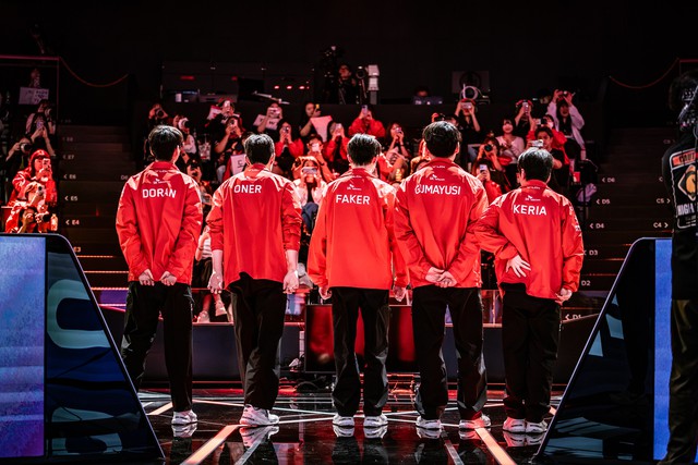 T1 có cơ hội vươn lên top 2 của BXH Regular Seasons 2025