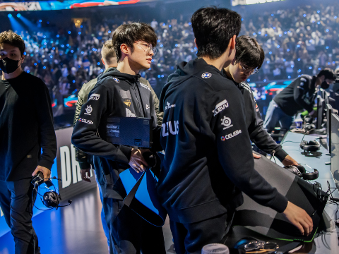 HLV Bengi và Faker chỉ ra nguyên nhân khiến T1 thất bại trước DRX - Ảnh 1. HLV Bengi và Faker chỉ ra nguyên nhân khiến T1 thất bại trước DRX - Ảnh 1.