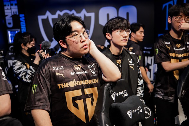 Vận đen chưa hết đeo bám Gen.G