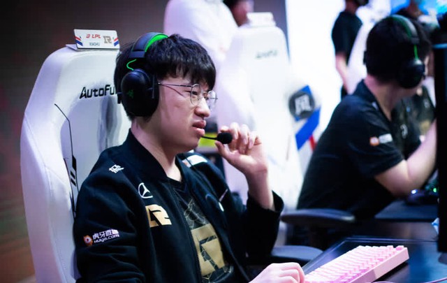 Giải mã sức mạnh của Tứ trụ LPL tại CKTG: Sân khấu của những carry siêu hạng - Ảnh 4.