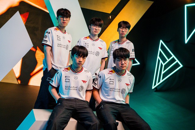 Zeka xử lý khó hiểu nhưng khán giả cũng "bất công" với Faker- Ảnh 3. Zeka xử lý khó hiểu nhưng khán giả cũng "bất công" với Faker- Ảnh 3.