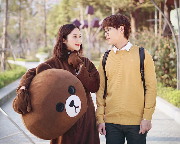 Ngọc Trinh, Uyên Pu, Mina Young cùng loạt hot girl triệu view được Thầy giáo Ba nhìn trúng - Ảnh 6. Ngọc Trinh, Uyên Pu, Mina Young cùng loạt hot girl triệu view được Thầy giáo Ba nhìn trúng - Ảnh 6.