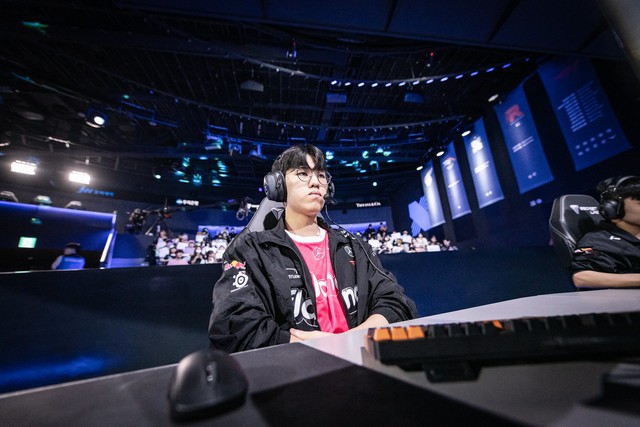 Oner thi đấu không thực sự quá tốt, nhất là sau khi vắng Faker