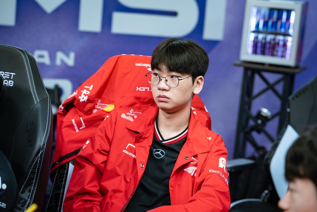 Soi trận T1 - HLE, hóa ra Doran tỏa sáng có phần "nhờ Faker"- Ảnh 1.