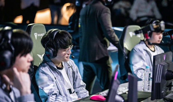 Bày tỏ sự mệt mỏi khi đấu tập, ShowMaker đang ngày càng 'chán' LMHT? - Ảnh 1.