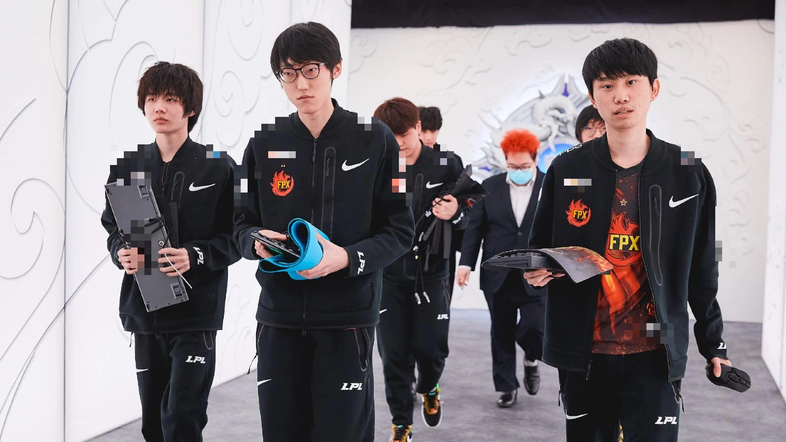 Doinb sẽ tái ngộ với LWX trong màu áo LNG Esports - Ảnh 1.