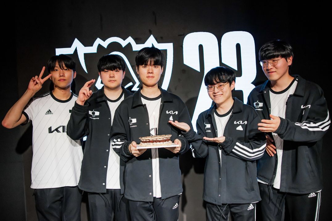 GAM gặp phải đối thủ cực mạnh tại CKTG 2023, khán giả VCS chung một thái độ - Ảnh 2. GAM gặp phải đối thủ cực mạnh tại CKTG 2023, khán giả VCS chung một thái độ - Ảnh 2.