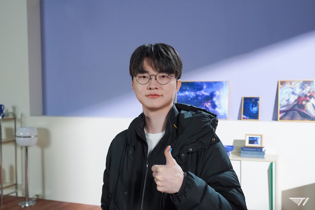 T1 bất ngờ thông báo gia hạn Faker, cộng đồng LMHT bùng nổ nhiều cảm xúc- Ảnh 3.