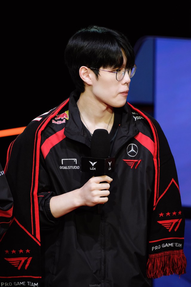 Nghi vấn Smash "bật" đàn anh ngay trong trận khiến cộng đồng T1 tranh cãi- Ảnh 1.