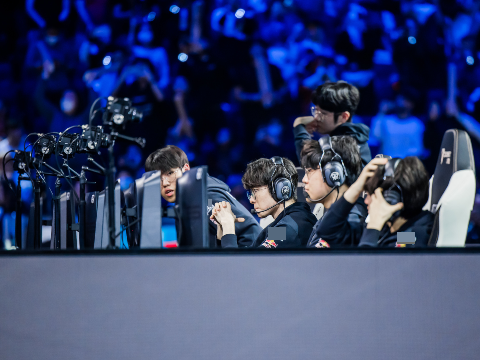 HLV Bengi và Faker chỉ ra nguyên nhân khiến T1 thất bại trước DRX - Ảnh 2. HLV Bengi và Faker chỉ ra nguyên nhân khiến T1 thất bại trước DRX - Ảnh 2.