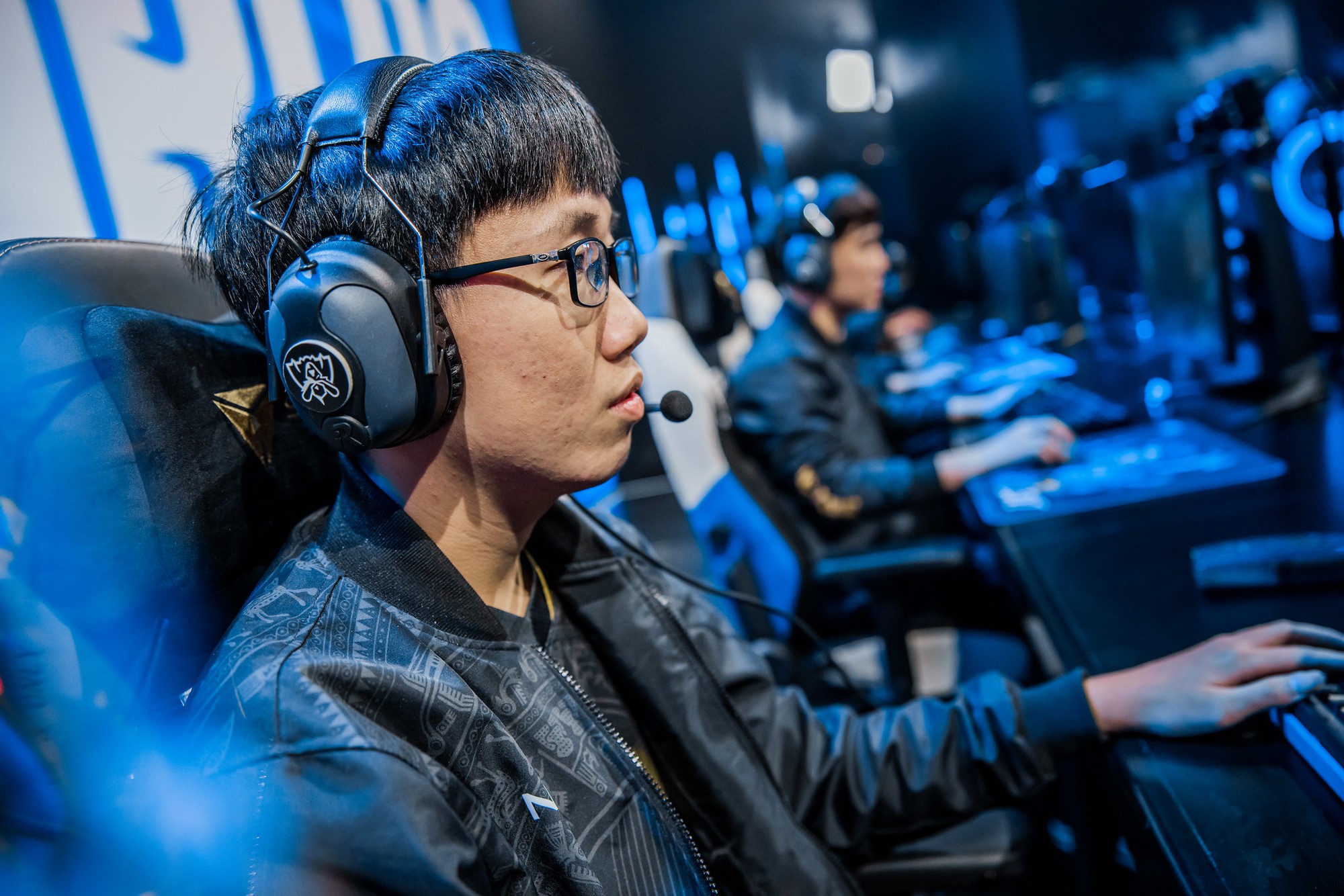 Kiaya thừa nhận ánh sáng làm các tuyển thủ gặp nhiều trở ngại khi chiếu thẳng vào mắt Kiaya thừa nhận ánh sáng làm các tuyển thủ gặp nhiều trở ngại khi chiếu thẳng vào mắt