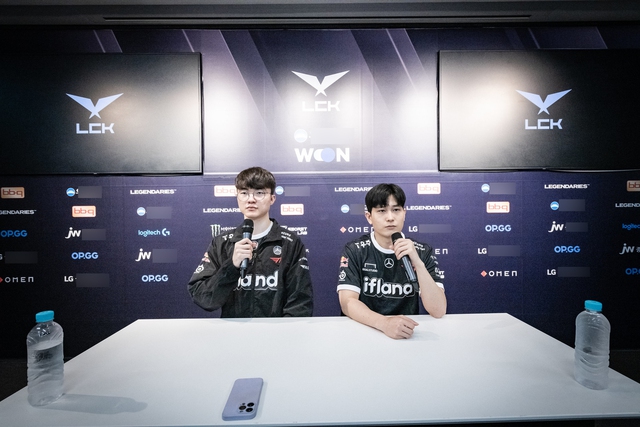 HLV Tom (phải) nhận định T1 hiện tại còn mạnh hơn T1 trước khi Faker chấn thương