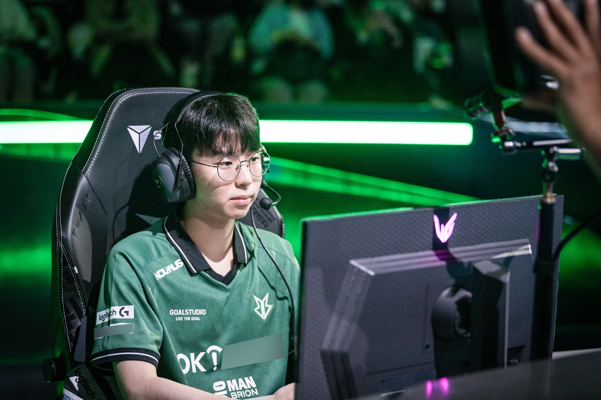 BRO đã xuất sắc giành chiến thắng trước DK