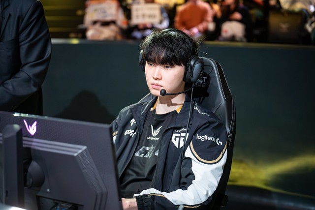 Đại bại trước Gen.G, Zeus bị so sánh với một cái tên huyền thoại- Ảnh 1.