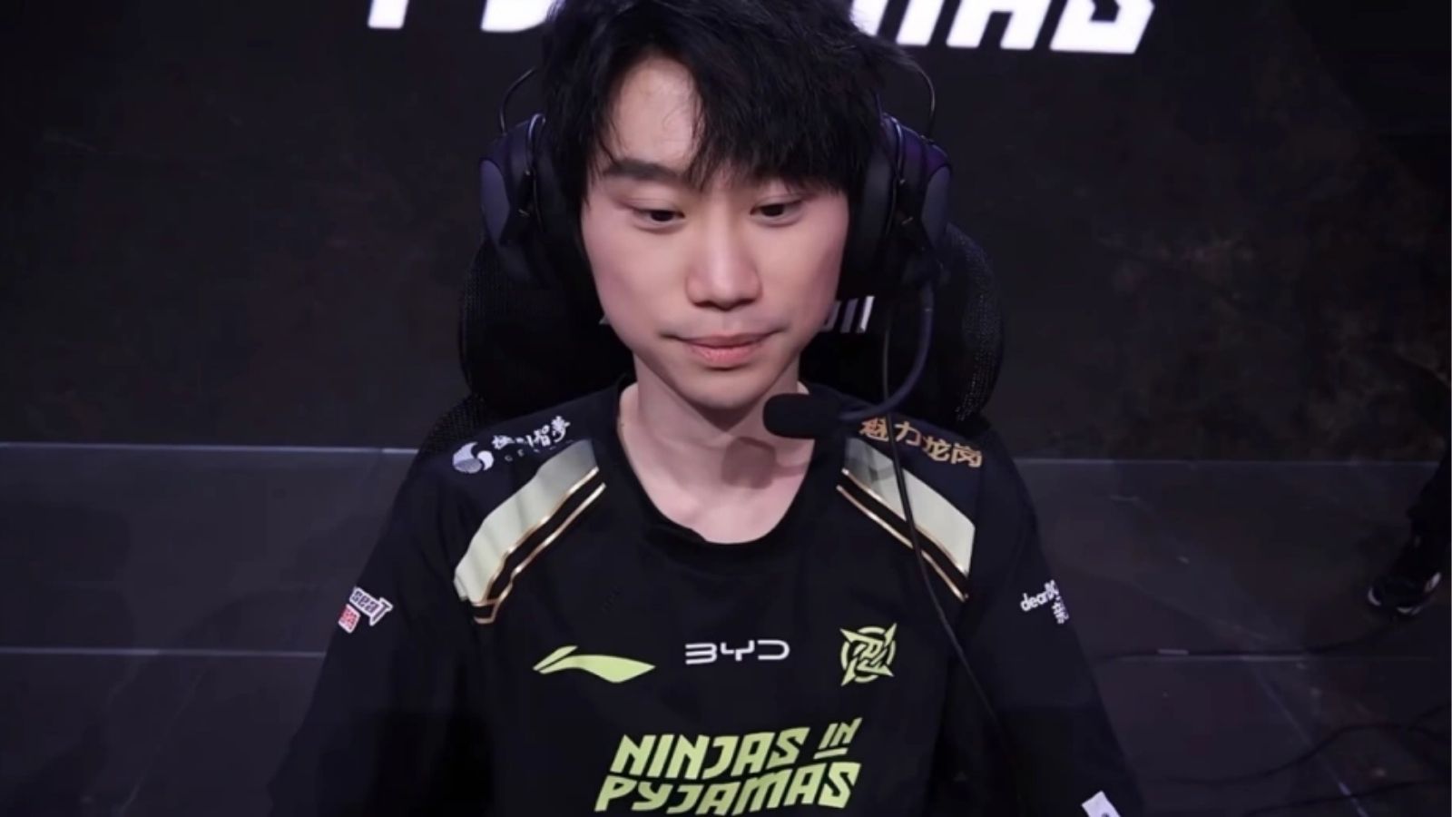 Xuất hiện thông tin một cựu vương CKTG đã chính thức giải nghệ- Ảnh 1.