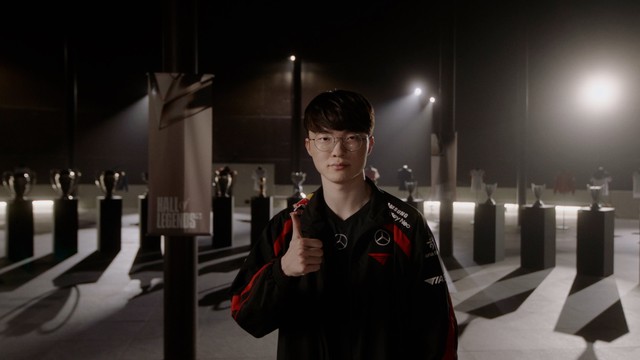 Faker trong đoạn clip chính thức cho Hall of Legends mới đây