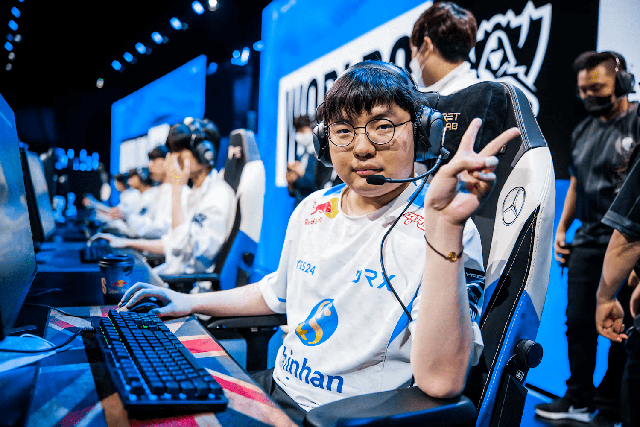 BeryL là một trong những tuyển thủ đặc biệt nhất lịch sử khi vô địch CKTG với 2 đội khác nhau trong vai trò Hỗ Trợ