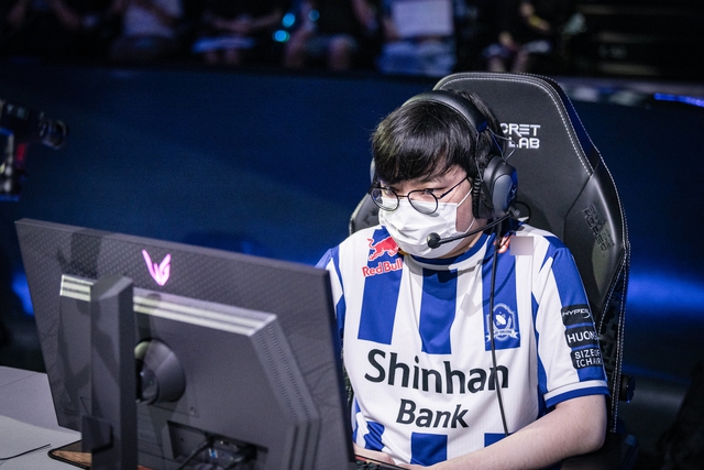 Nhưng DRX vẫn đang trong cuộc đua giành quyền dự playoffs LCK Mùa Hè 2023