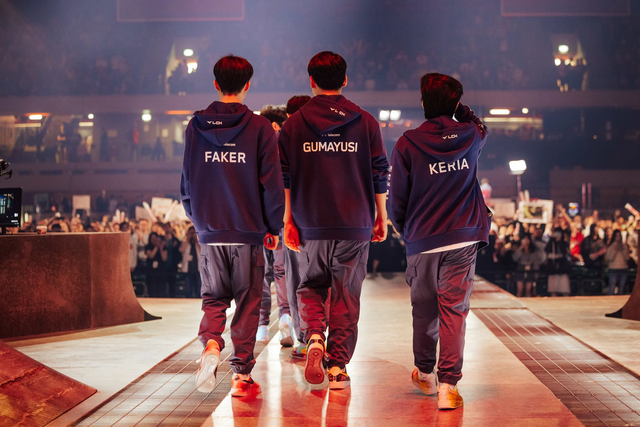 Nhưng thực tế lại khác hoàn toàn và T1 đã bị hủy diệt quá nhanh