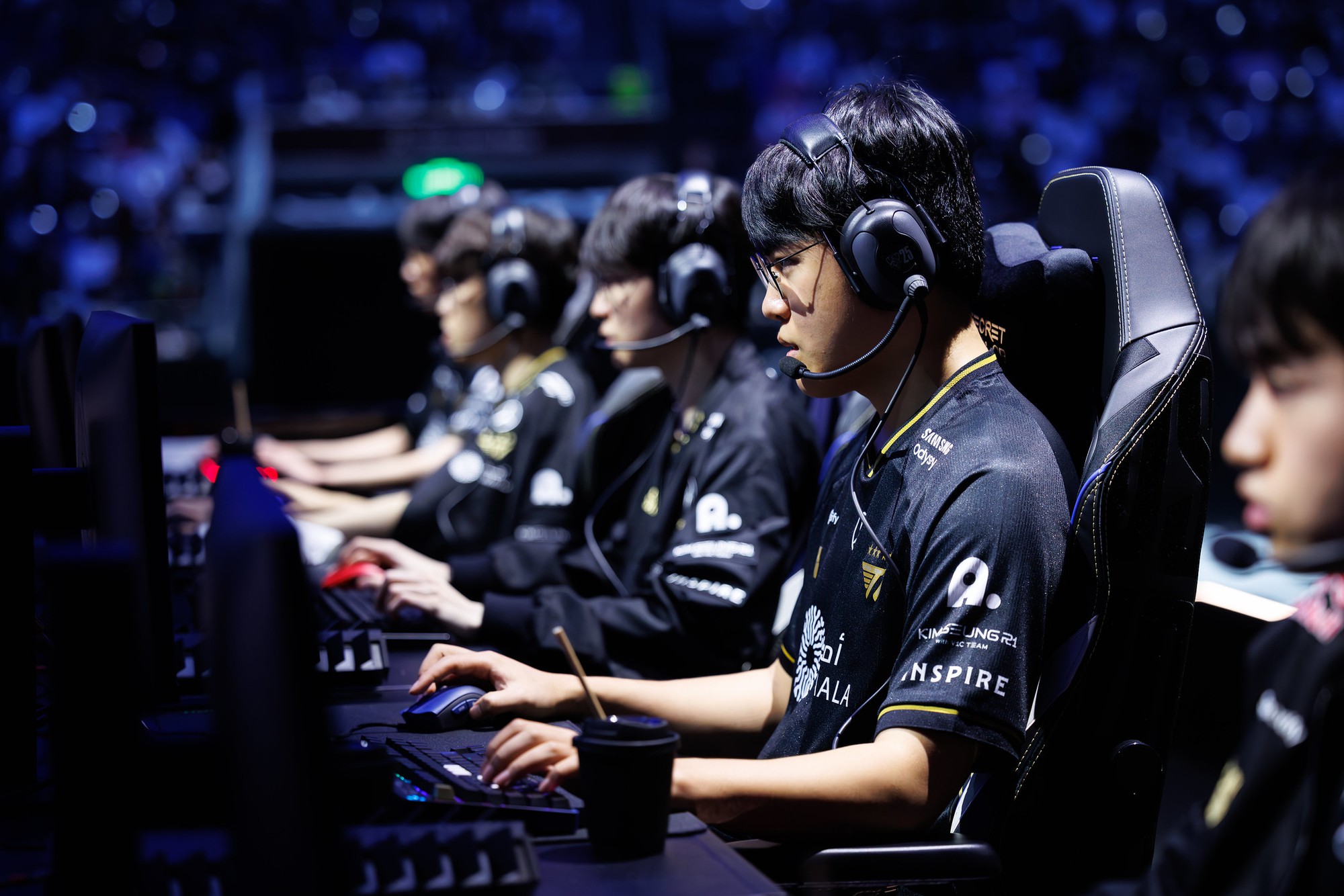 Xuất hiện thông tin cựu HLV AL "xem thường" T1 khi đối đầu ở CKTG 2025- Ảnh 3.