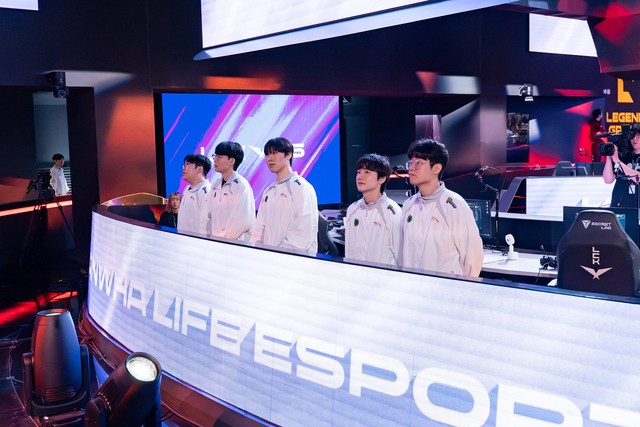 Cả fan và tuyển thủ T1 đều đang bắt đầu nghĩ đến mục tiêu "không tưởng"- Ảnh 3.