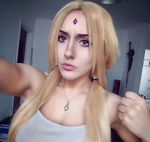 Năng lực cosplay vô cực của bóng hồng người Pháp: Riven, Sylvanas, thậm chí nhân vật Naruto trai hay gái đều chấp hết! - Ảnh 3.