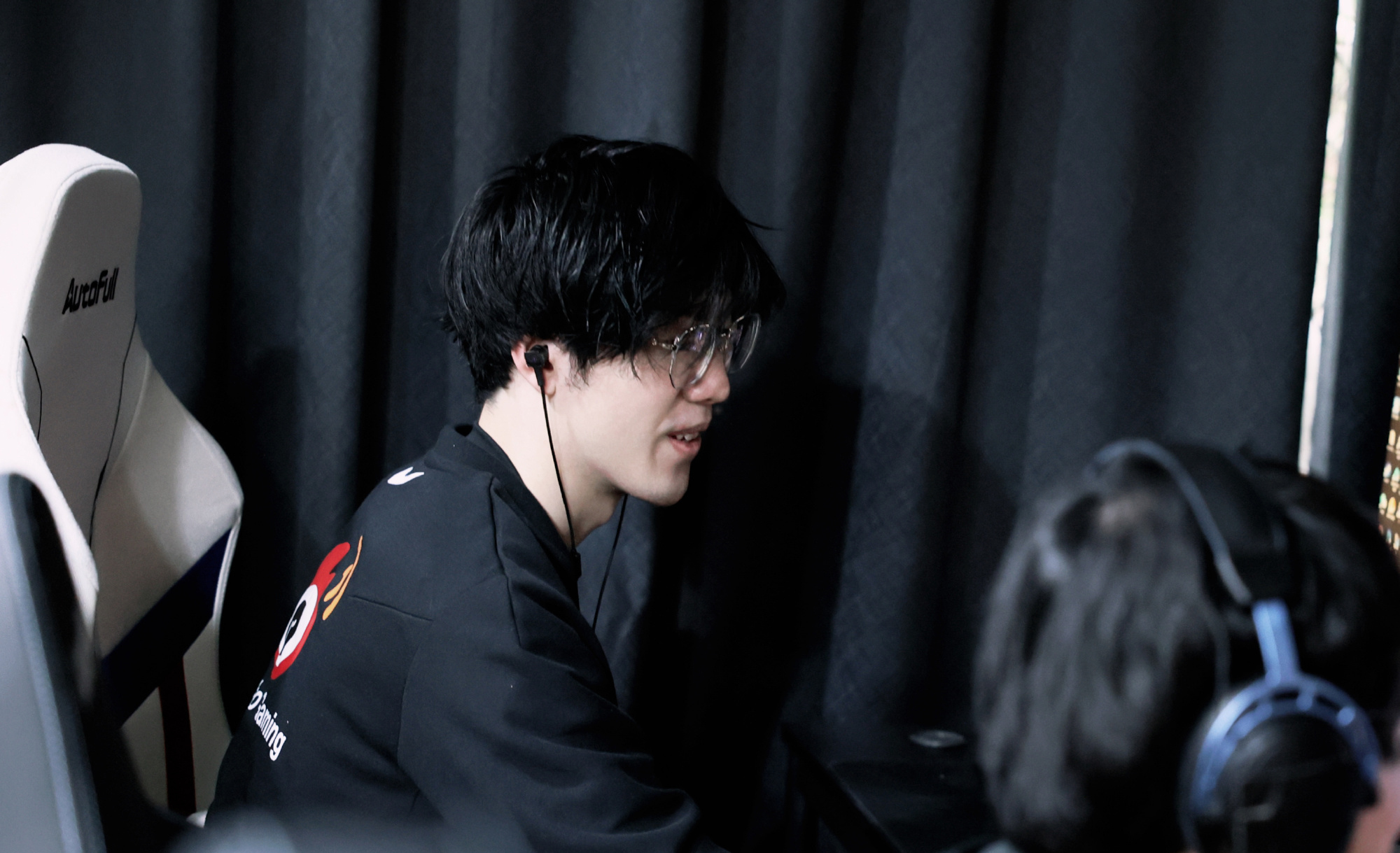 Trước đó, cựu HLV V5 đã khẳng định TheShy là tuyển thủ nhận lương cao nhất WBG