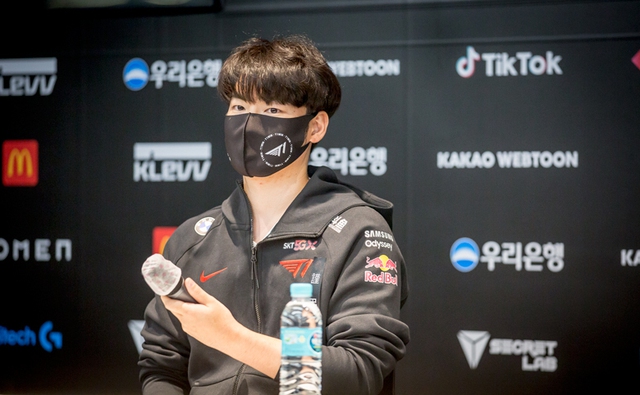 Faker thừa nhận: Nội bộ T1 thoải mái hơn kể từ khi thay HLV - Ảnh 2. Faker thừa nhận: Nội bộ T1 thoải mái hơn kể từ khi thay HLV - Ảnh 2.