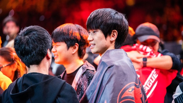 Doinb nhận xét LMHT là trò chơi tâm lý, khẳng định ai vững vàng hơn thì tỷ lệ thắng chắc chắn cao hơn - Ảnh 3.