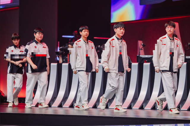 Khán giả LCK khiến khu vực hàng xóm “nóng mắt” vì công bố BXH đội tuyển có nhiều điểm “vô lý”- Ảnh 6.