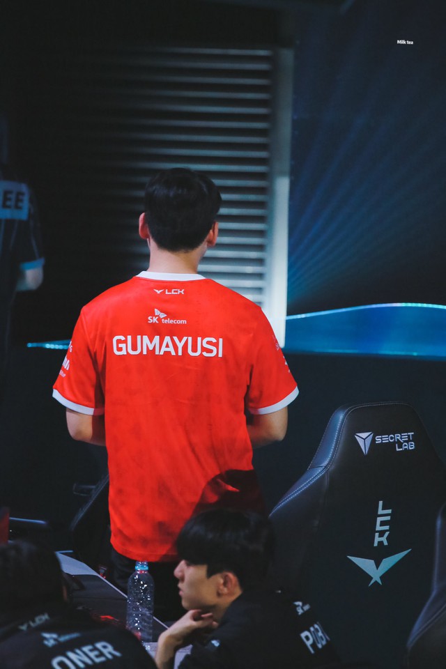 Nhưng chỉ một mình Gumayusi nỗ lực là không đủ